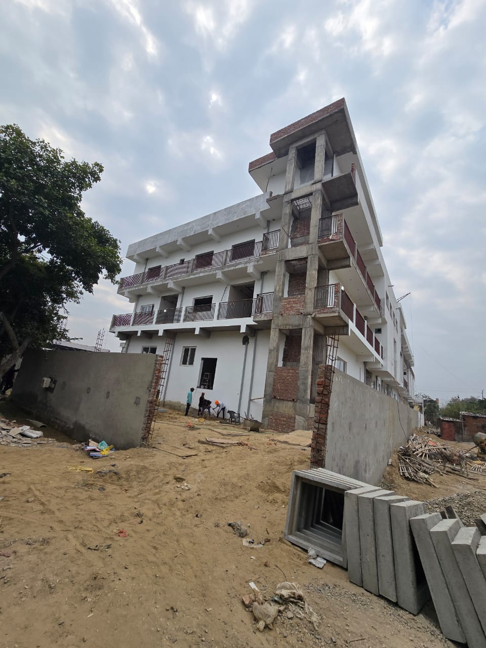 WhatsApp Image 2025-05-06 at 12.02.21 PM (1)