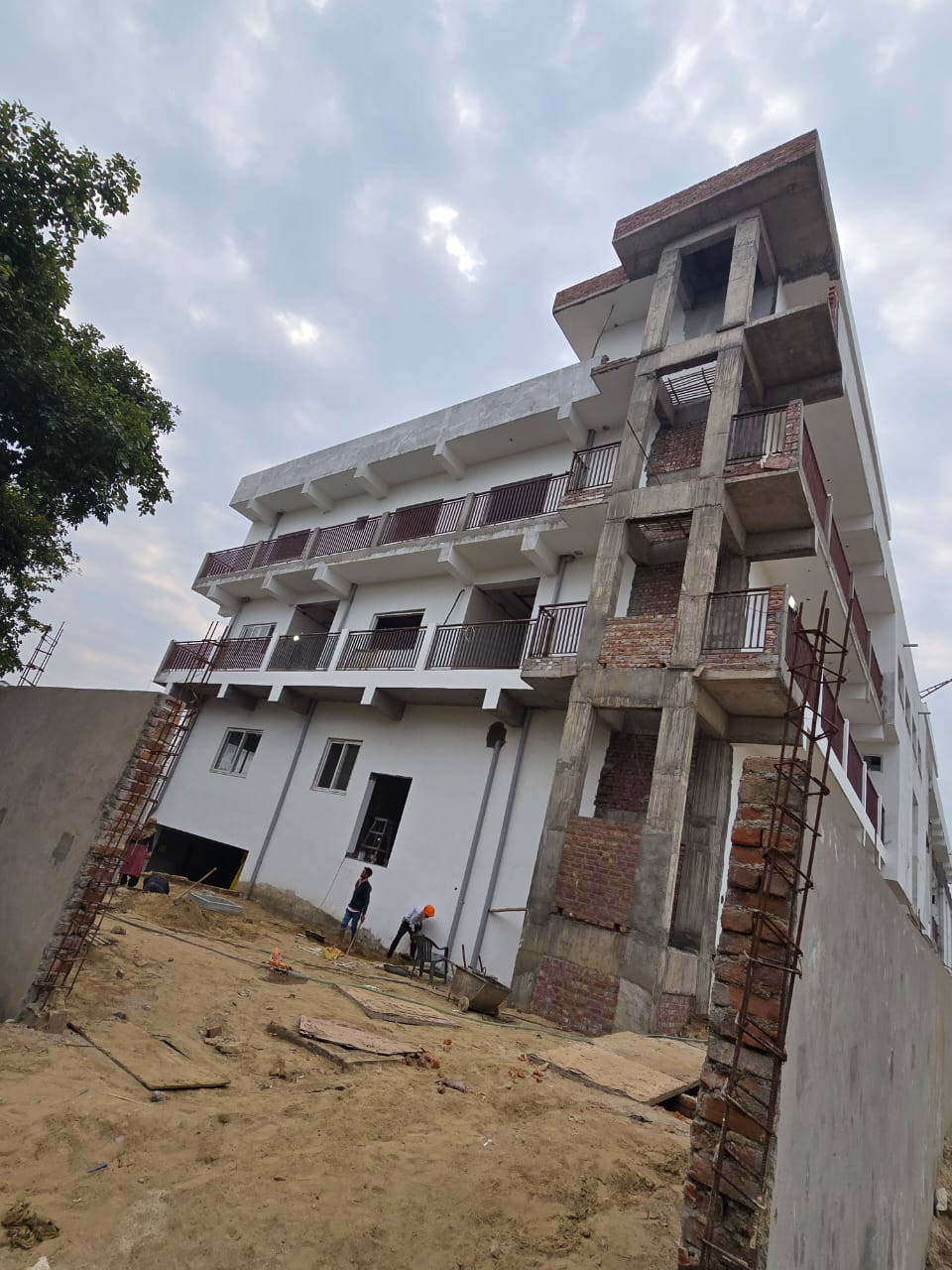 WhatsApp Image 2025-05-06 at 12.02.21 PM (2)