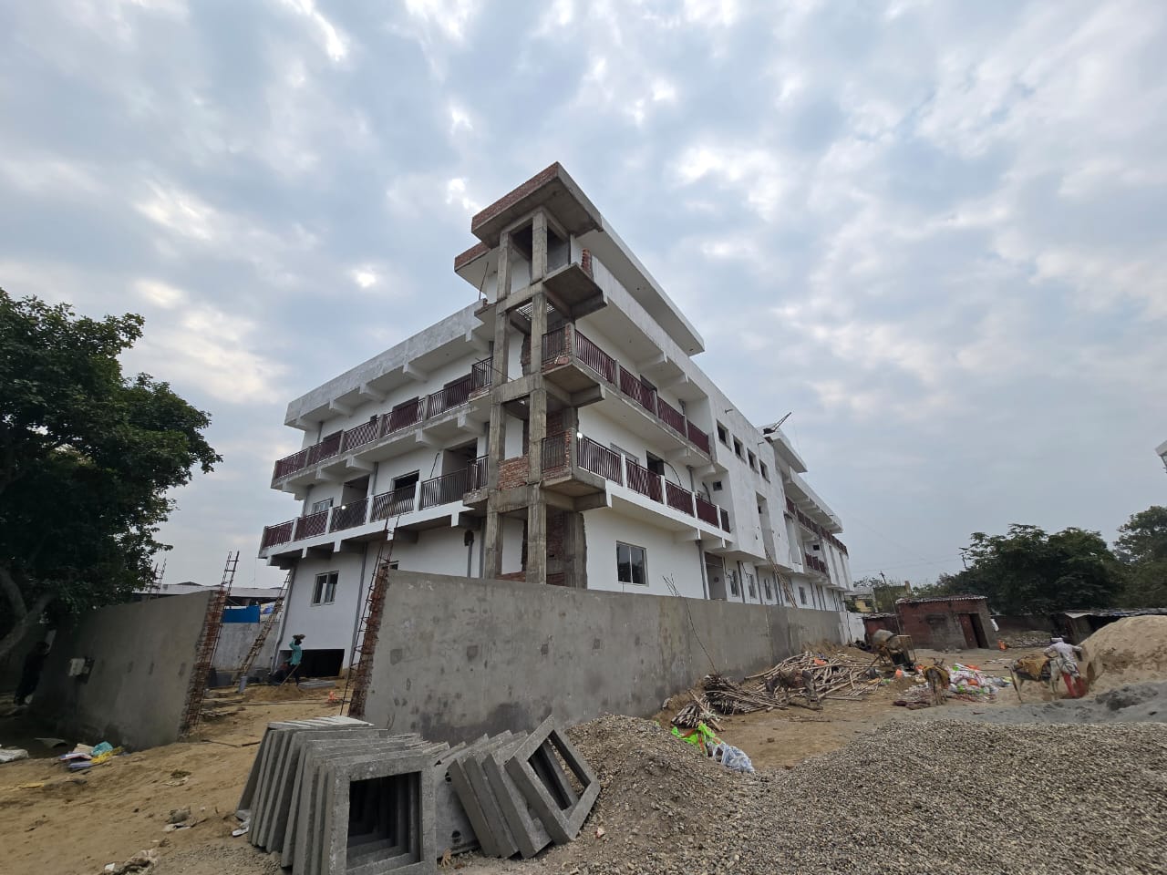 WhatsApp Image 2025-05-06 at 12.02.21 PM