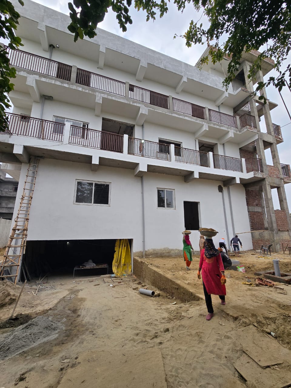 WhatsApp Image 2025-05-06 at 12.02.23 PM (2)